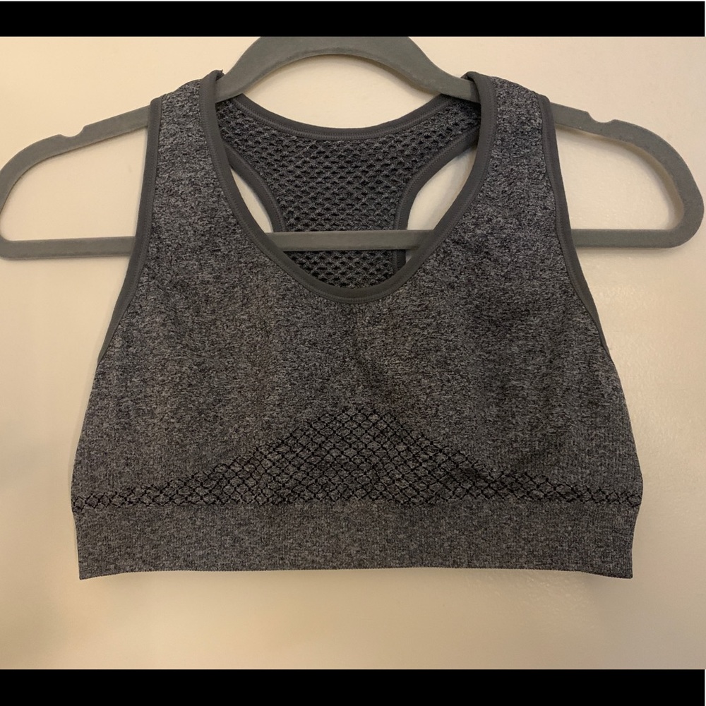 Sports bra